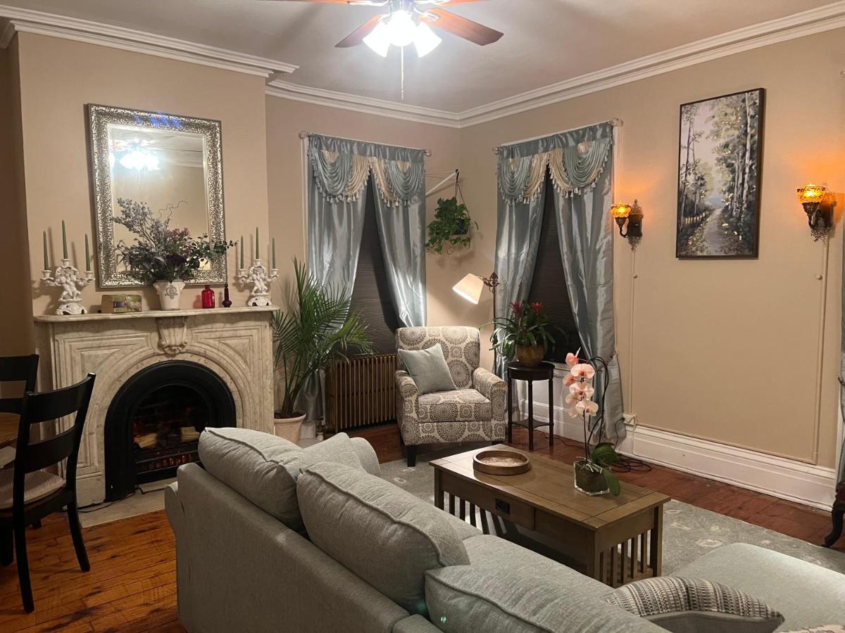 1 Bedroom Private Victorian Apt In Convenient City Location On 5 Acre, Sleeps 4 Poughkeepsie Zewnętrze zdjęcie