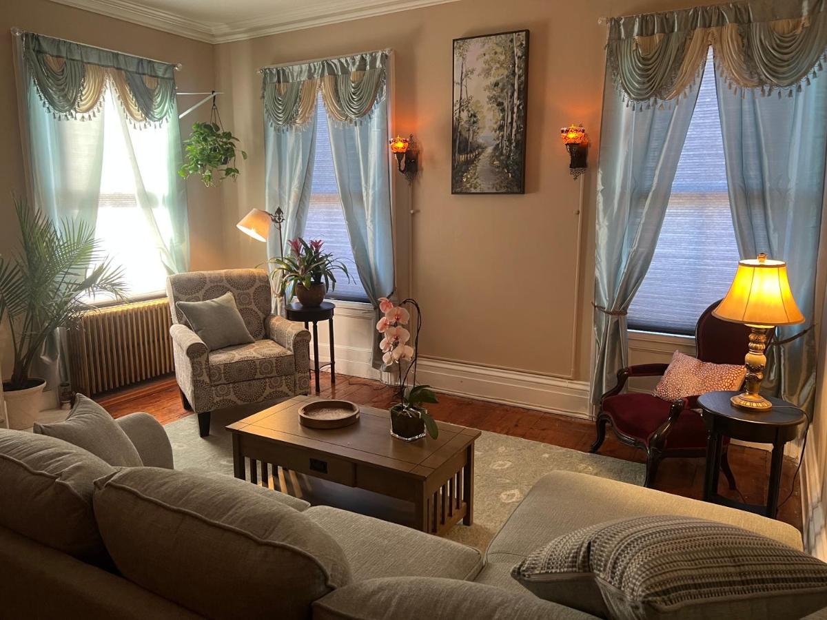 1 Bedroom Private Victorian Apt In Convenient City Location On 5 Acre, Sleeps 4 Poughkeepsie Zewnętrze zdjęcie