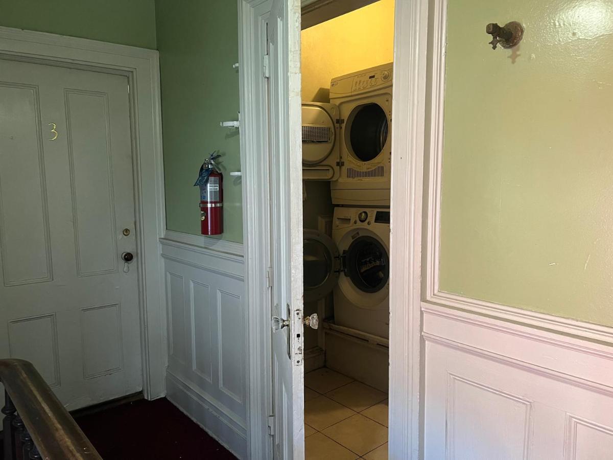 1 Bedroom Private Victorian Apt In Convenient City Location On 5 Acre, Sleeps 4 Poughkeepsie Zewnętrze zdjęcie