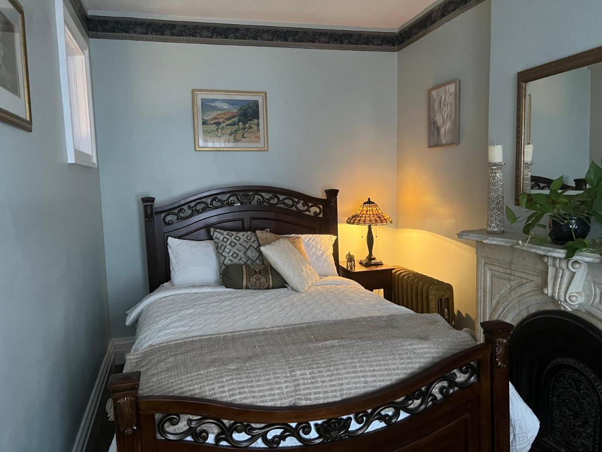 1 Bedroom Private Victorian Apt In Convenient City Location On 5 Acre, Sleeps 4 Poughkeepsie Zewnętrze zdjęcie