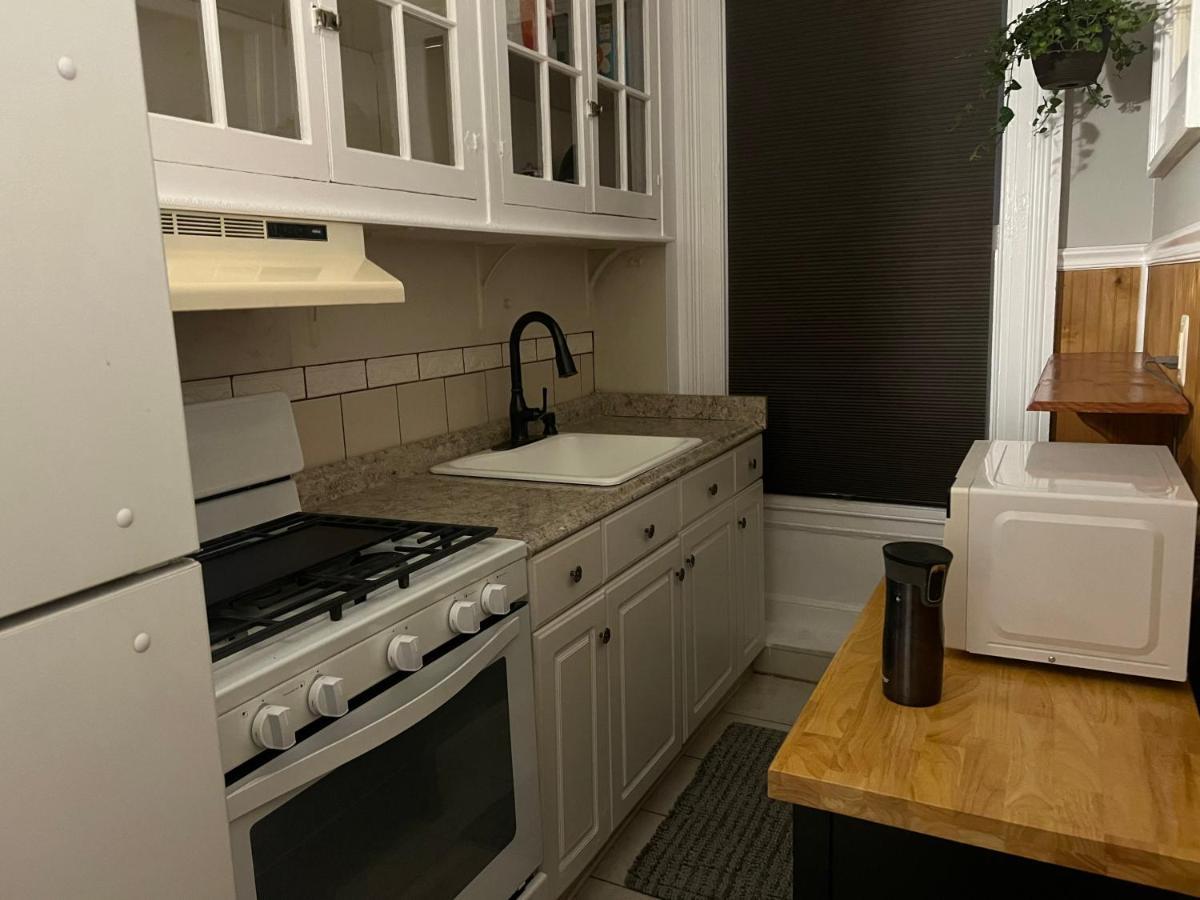 1 Bedroom Private Victorian Apt In Convenient City Location On 5 Acre, Sleeps 4 Poughkeepsie Zewnętrze zdjęcie