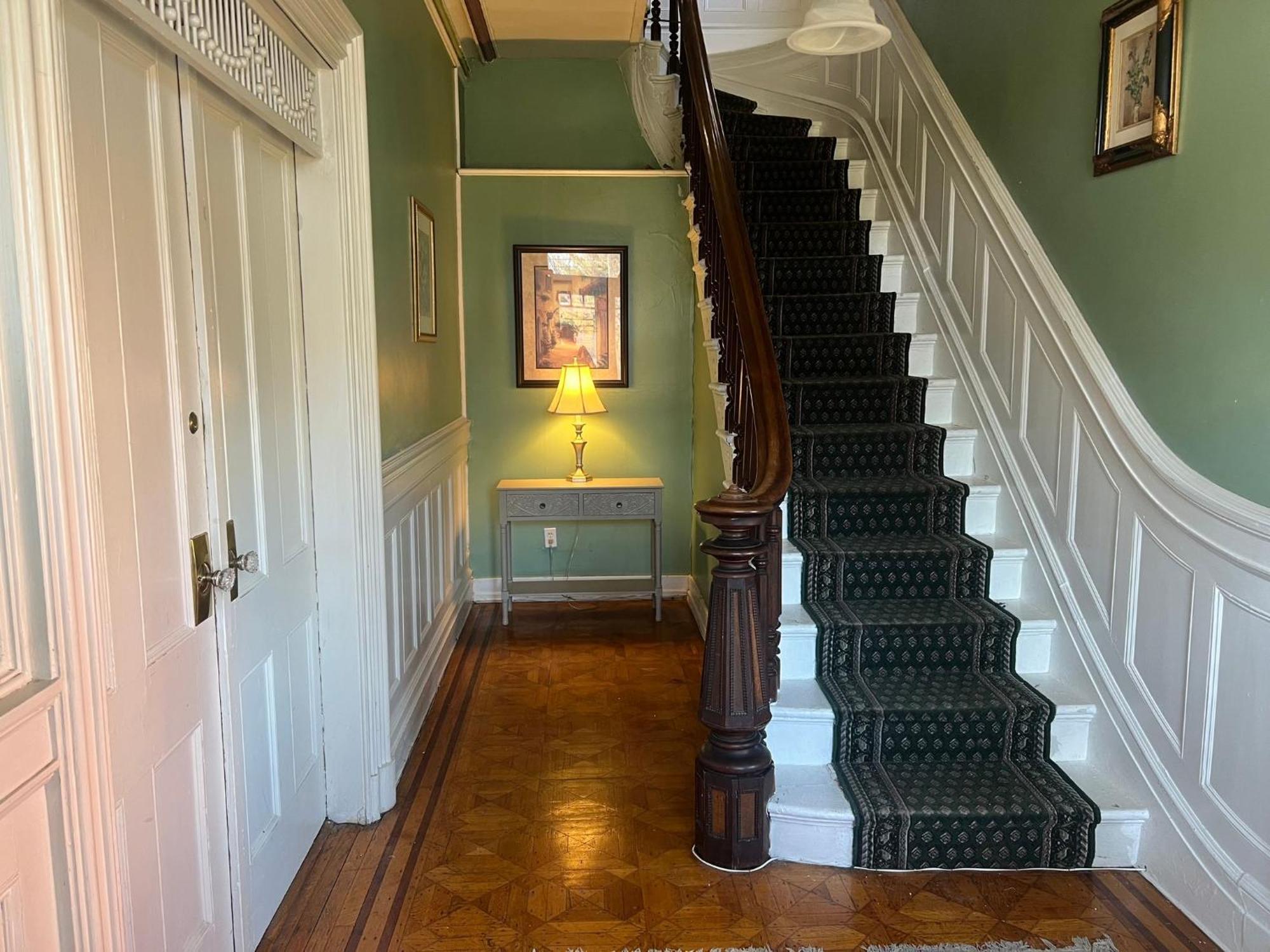 1 Bedroom Private Victorian Apt In Convenient City Location On 5 Acre, Sleeps 4 Poughkeepsie Zewnętrze zdjęcie